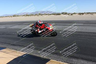 media/Dec-01-2025-Moto Forza (Mon) [[2daa91e15f]]/2-Intermediate Group/Session 4 (Turn 10 Inside)/